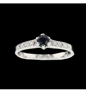 Ring in sapphire and diamond white gold