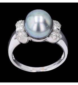 Ring white gold and gray pearl
Ring white gold and gray pearl