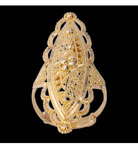 Oriental style yellow gold ring
