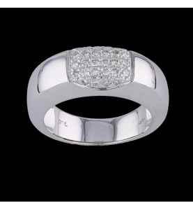 Ring in 18-carat white gold