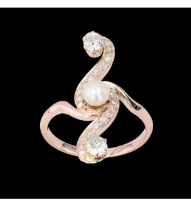 Pink gold pearl ring