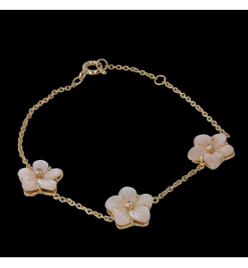 Yellow gold and mother of pearl flowers bracelet