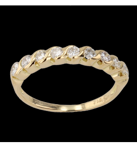 YELLOW GOLD RING WITH 9 DIAMONDS