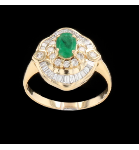 Vintage Yellow Gold Diamond and Emerald Ring