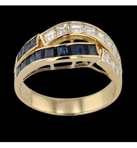 YELLOW GOLD RING WITH SAPPHIRES AND DIAMONDS