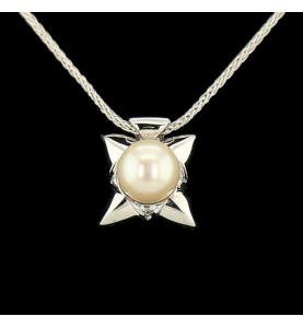 Pearl And Diamond Grey Gold Necklace