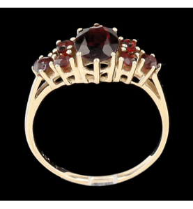 YELLOW GOLD RING WITH GARNETS