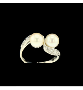 White Pearl Ring and Diamonds