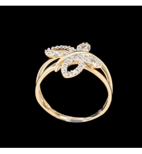 Yellow gold butterfly ring with diamonds