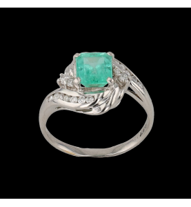 Platinum 900 emerald and diamond ring