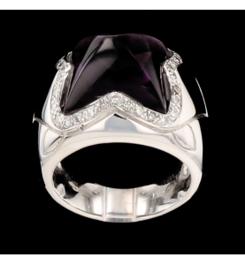 Amethyst and diamonds white gold ring