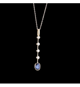 Halskette mit Saphir- und Diamantanhänger