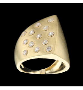 Zirconium yellow gold ring