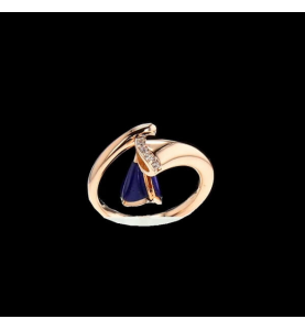 Rose gold ring and lapis lazuli
