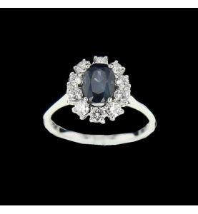 Sapphire ring and 10 diamonds