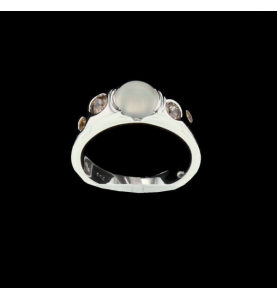 Ring White gold and moonstone