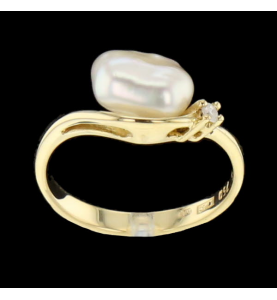 Pearl Yellow Gold Ring and Diamonds