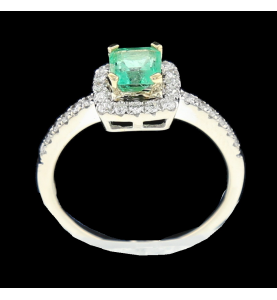EMERALD GOLD RING AND DIAMONDS