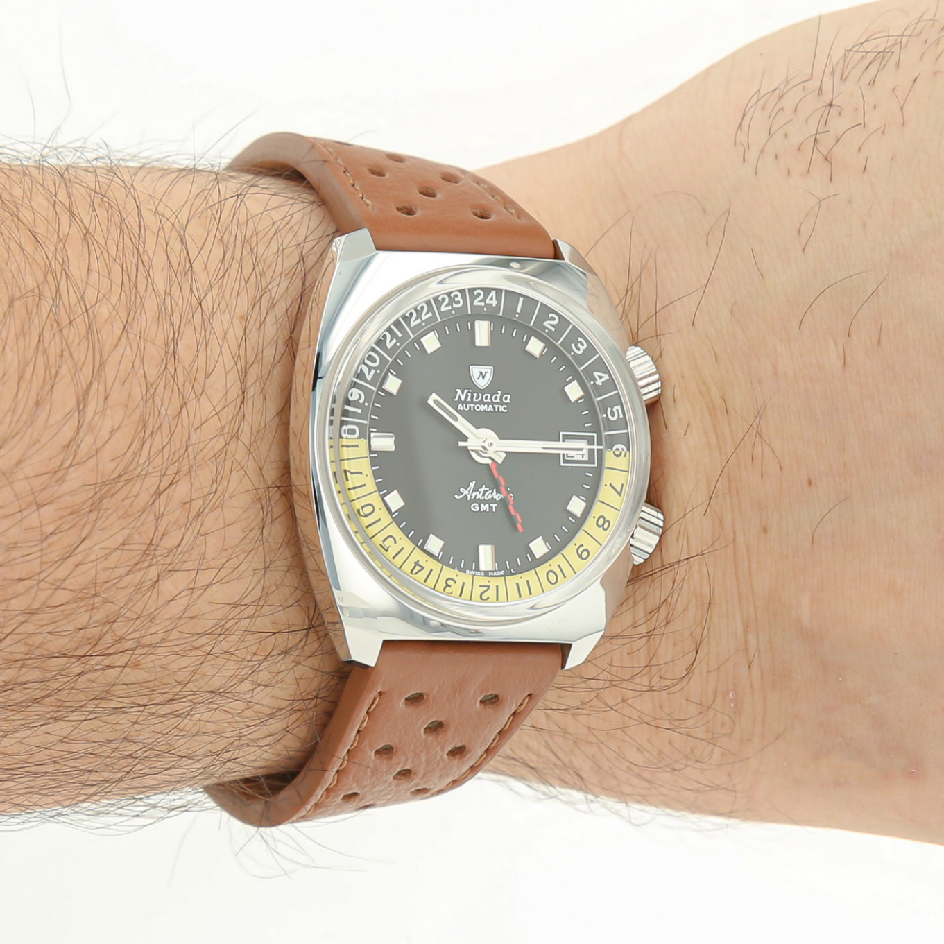 NIVADA_GRENCHEN_ANTARCTIC_GMT_MARRON image