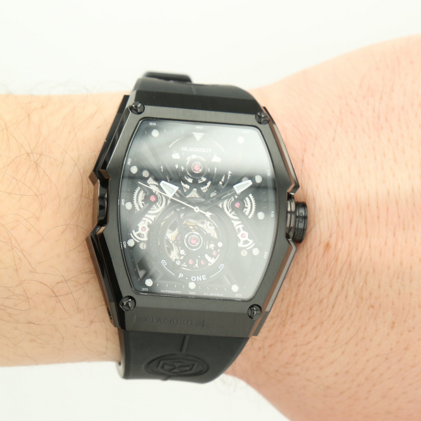 BLACK_OUT_CONCEPT_P-ONE image