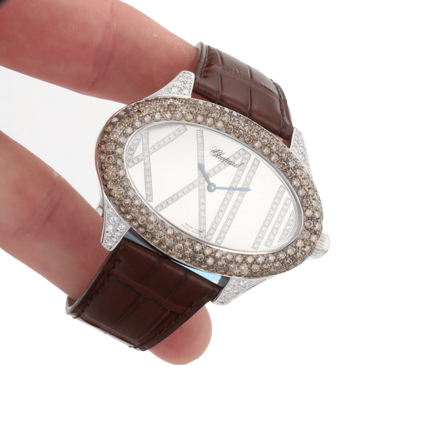 CHOPARD_HAUTE_JOAILLERIE_OR_BLANC_DIAMANTS_CAT_EYE image