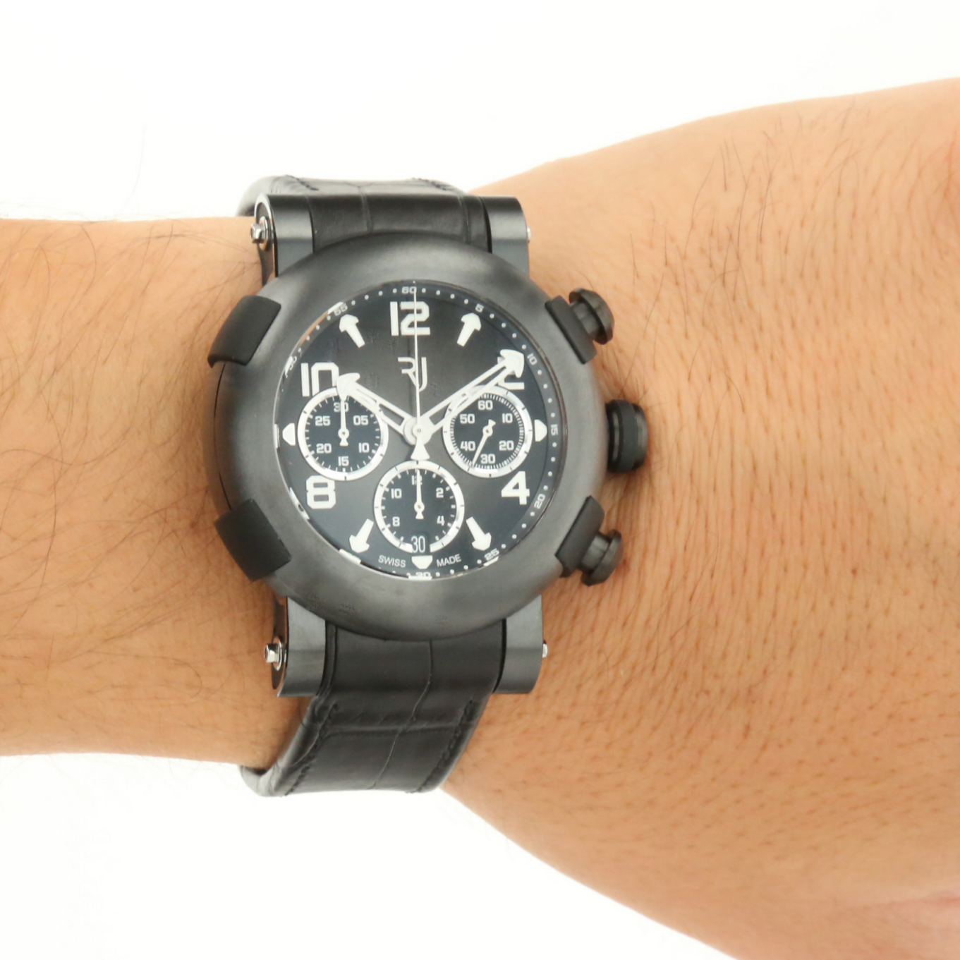 ROMAIN_JEROME_ARRAW_CERAMIQUE_FOND_VISIBLE image