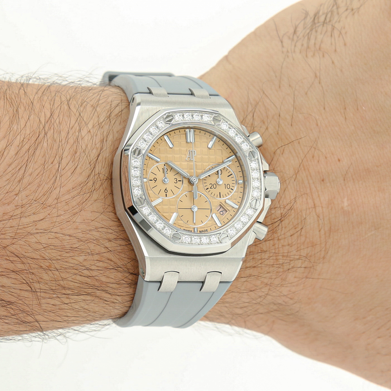 AUDEMARS_PIGUET_ROYAL_OAK_OFFSHORE_LADY image