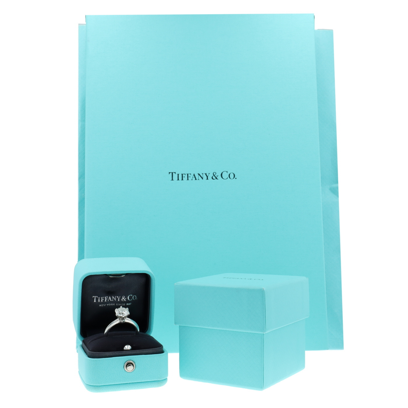 BAGUE_SOLITAIRE_TIFFANY_&_CO_EN_PLATINE_ET_DIAMANT image