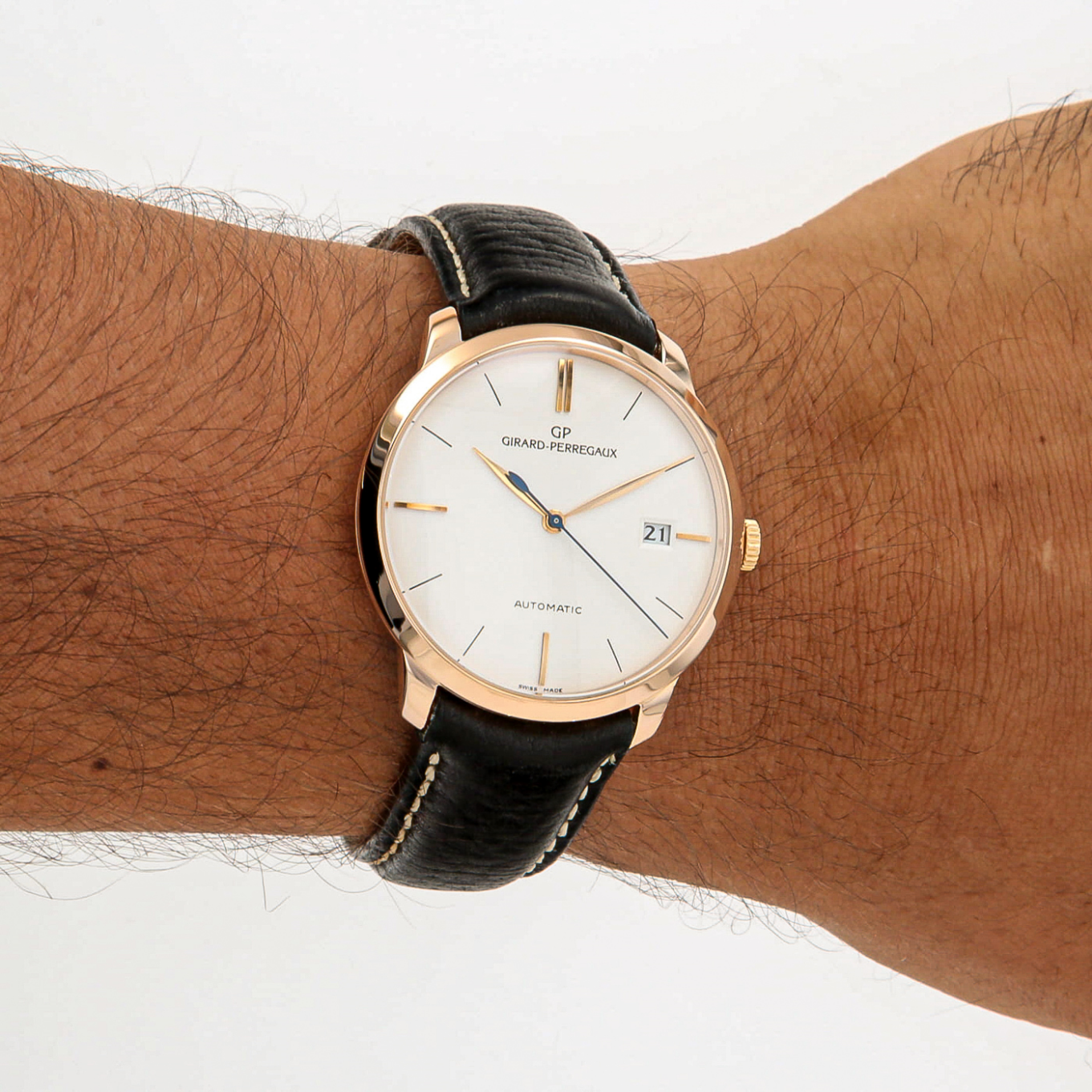 GIRARD_PERREGAUX_1966_OR_ROSE image