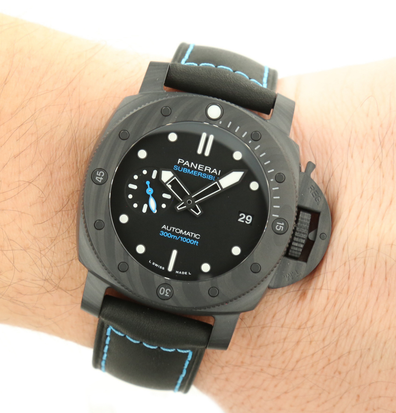PANERAI_SUBMERSIBLE_CARBOTECH™ image