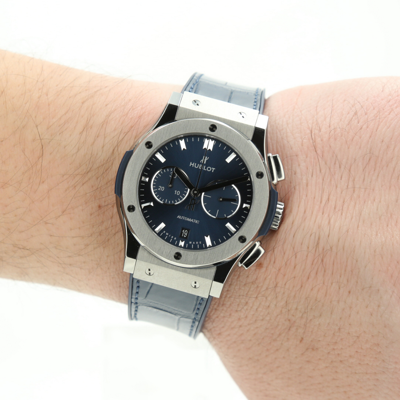 HUBLOT_CLASSIC_FUSION_CHRONOGRAPH_TITANIUM_BLUE image