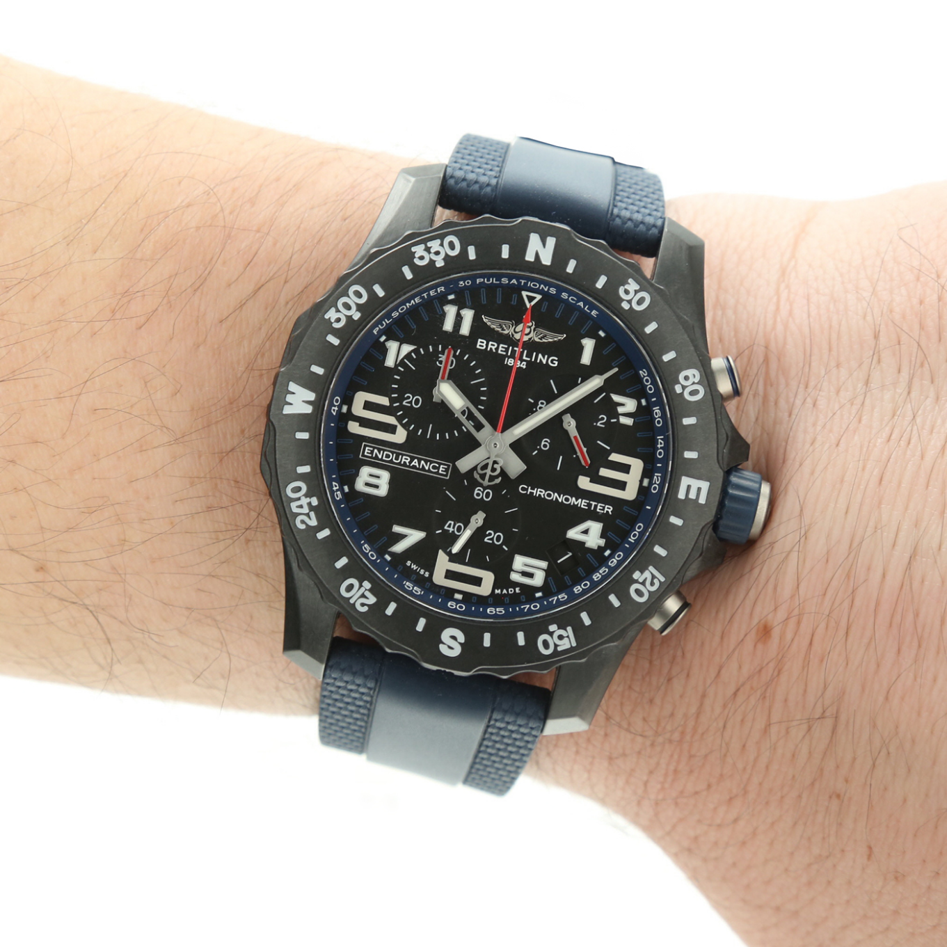 BREITLING_ENDURANCE_PRO_BREITLIGHT image