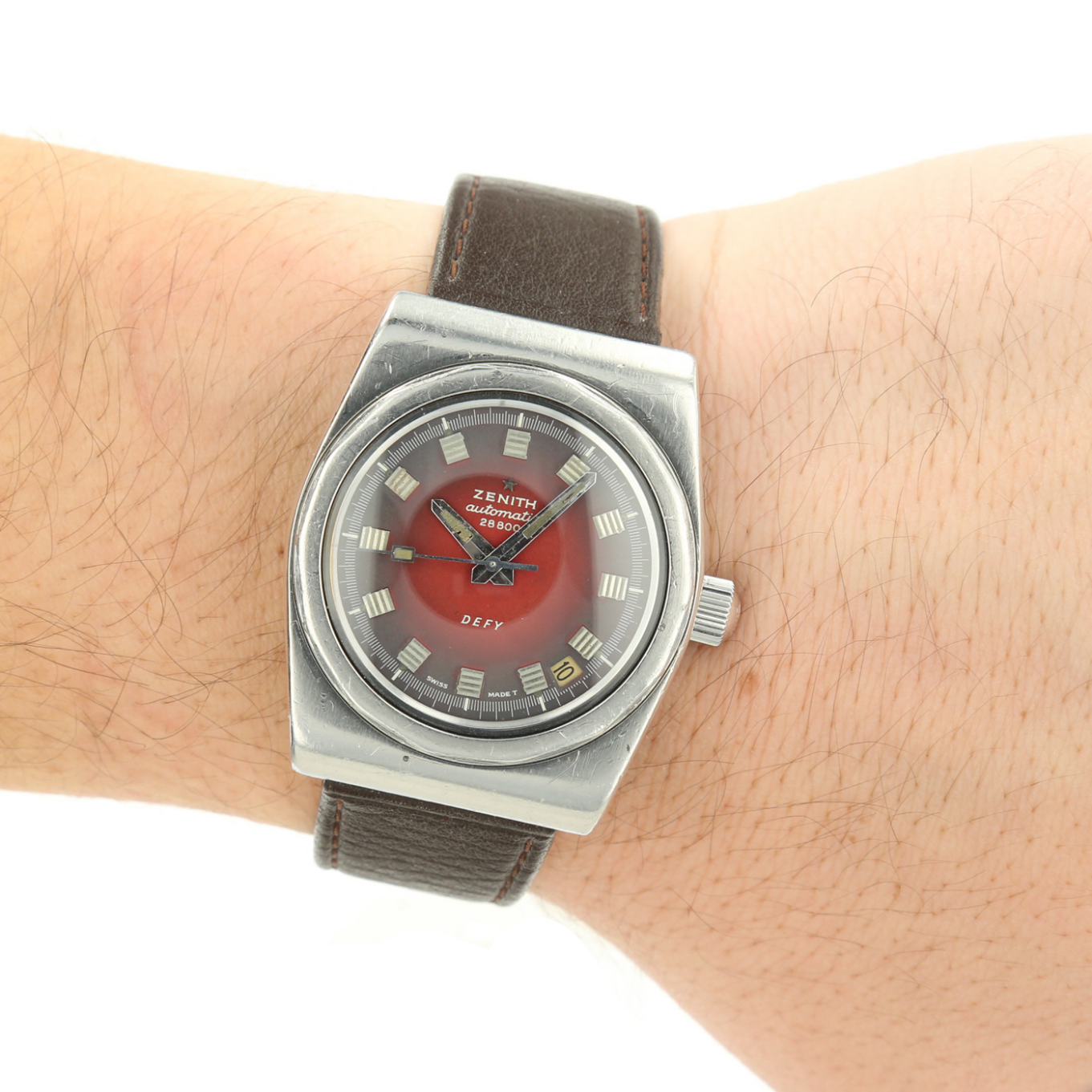 ZENITH_DEFY_RARE_RED_DIAL image