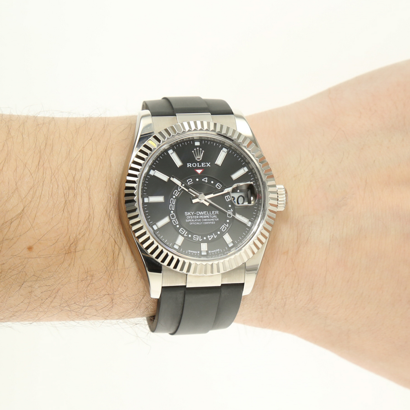 ROLEX_SKY-DWELLER image