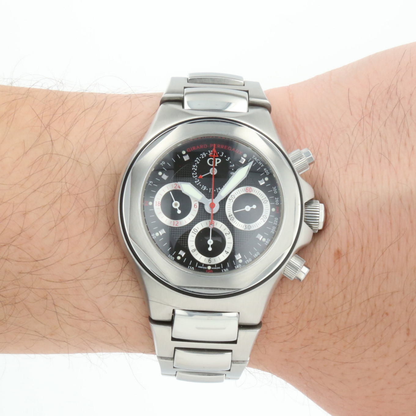 GIRARD-PERREGAUX_LAUREATO_EVO_3 image