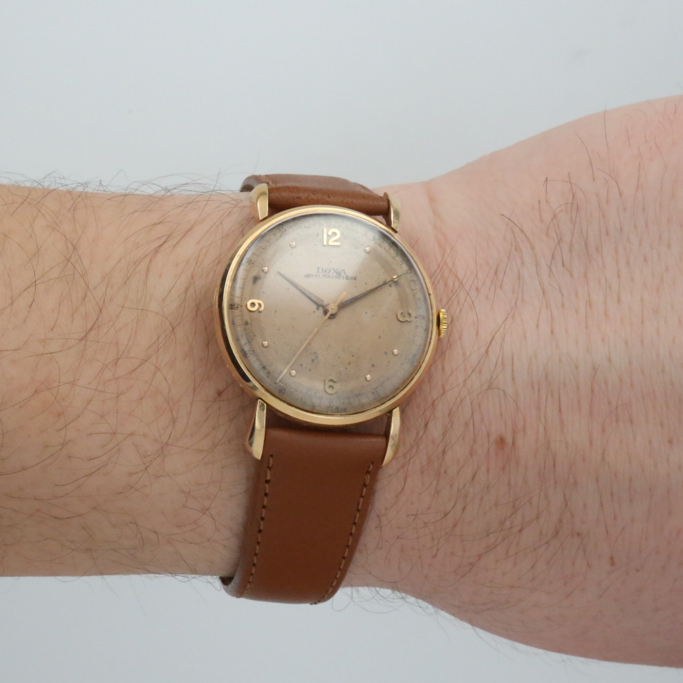 DOXA_ANTI-MAGNETIQUE image