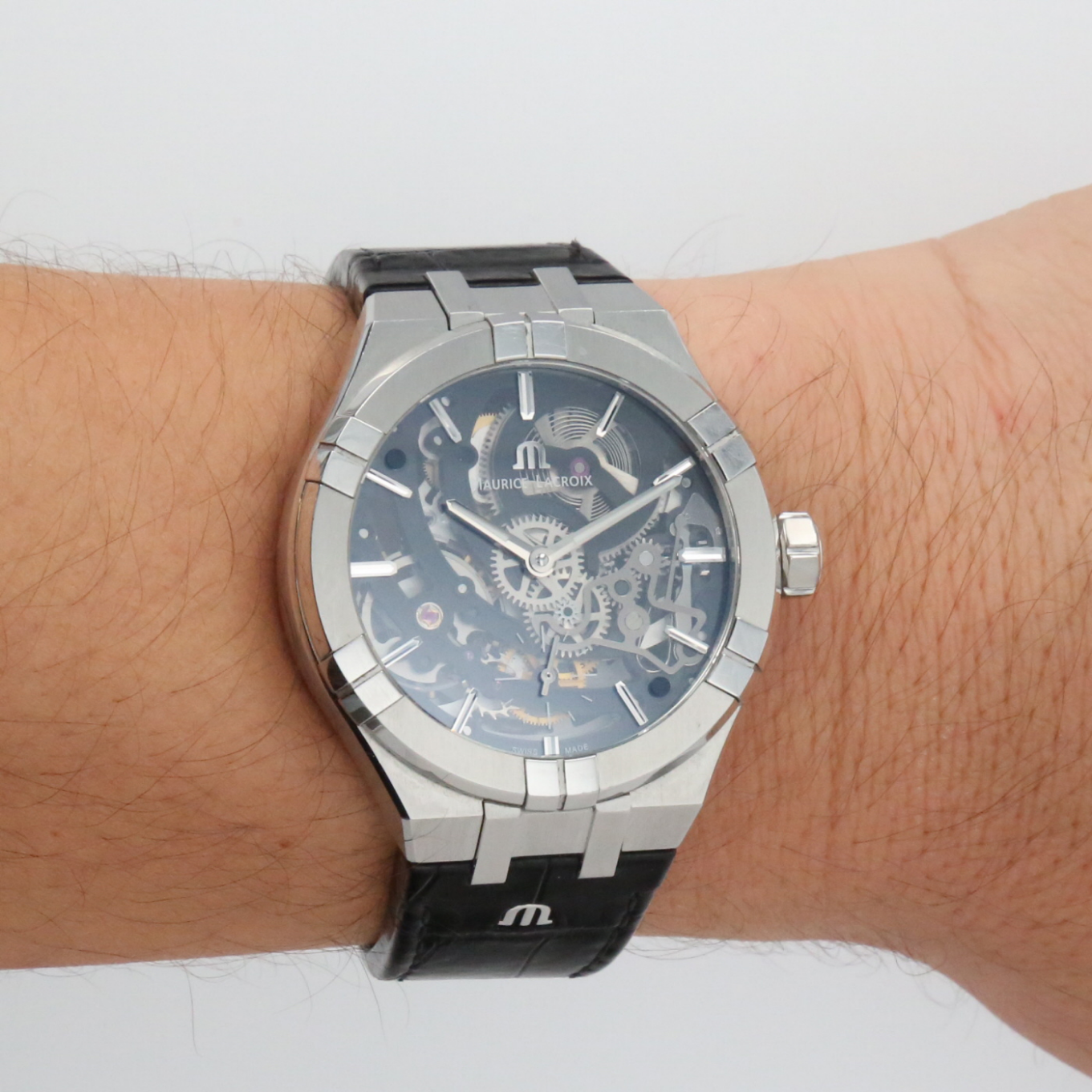 MAURICE_LACROIX_AIKON_AUTOMATIC_SKELETON image