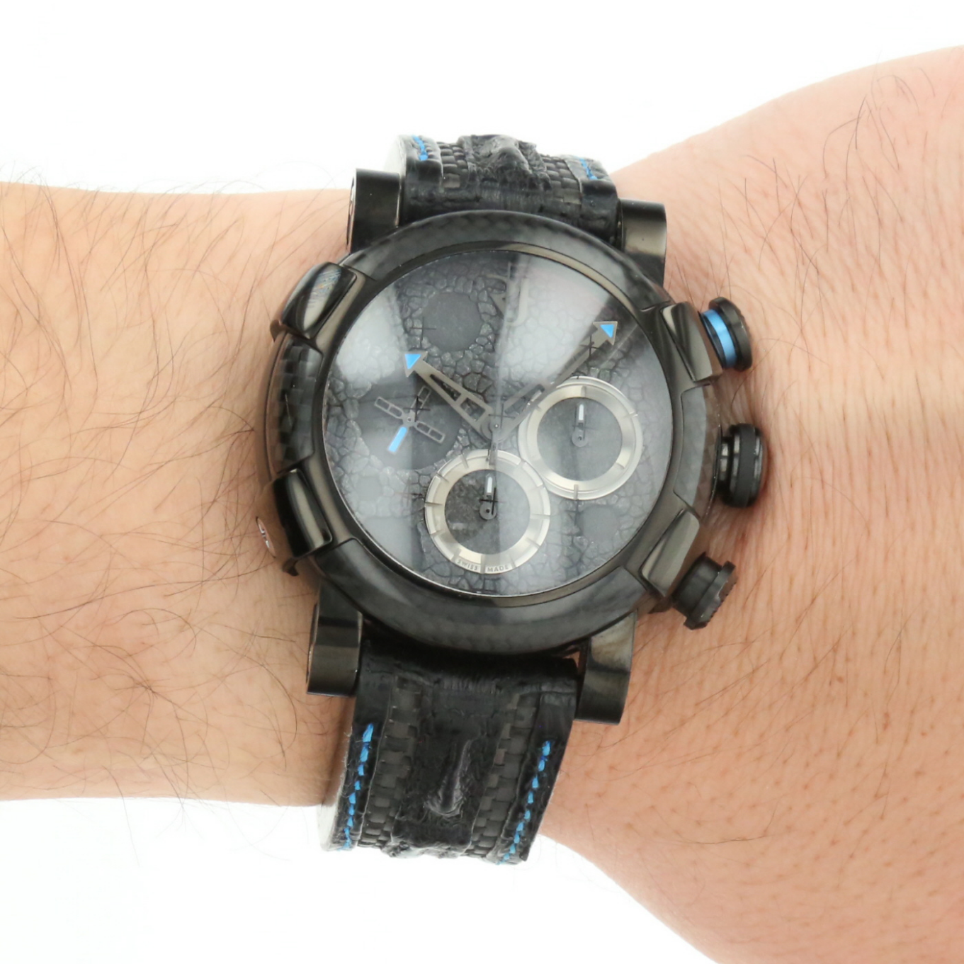 ROMAIN_JEROME_MOON_DUST-DNA_BLACK_CHRONOGRAPH image