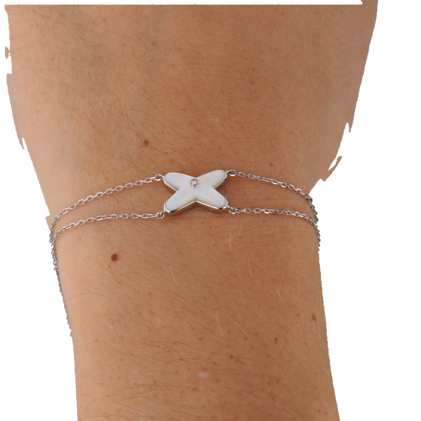 BRACELET_CHAUMET_JEUX_DE_LIENS_EN_OR_GRIS,_NACRE_ET_DIAMANT image