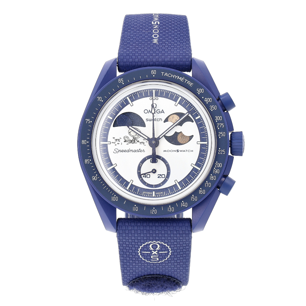 SWATCH_X_OMEGA_MOONSWATCH_MISSION_TO_EARTHPHASE_MOONSHINE_GOLD image