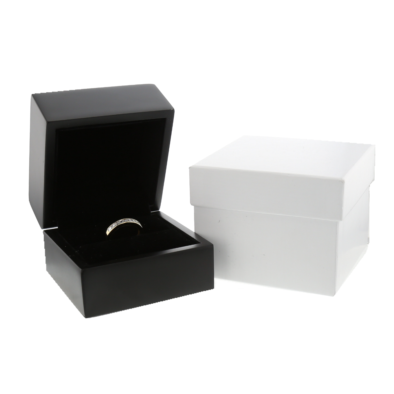 BAGUE_EN_OR_JAUNE_750___18_CARATS image