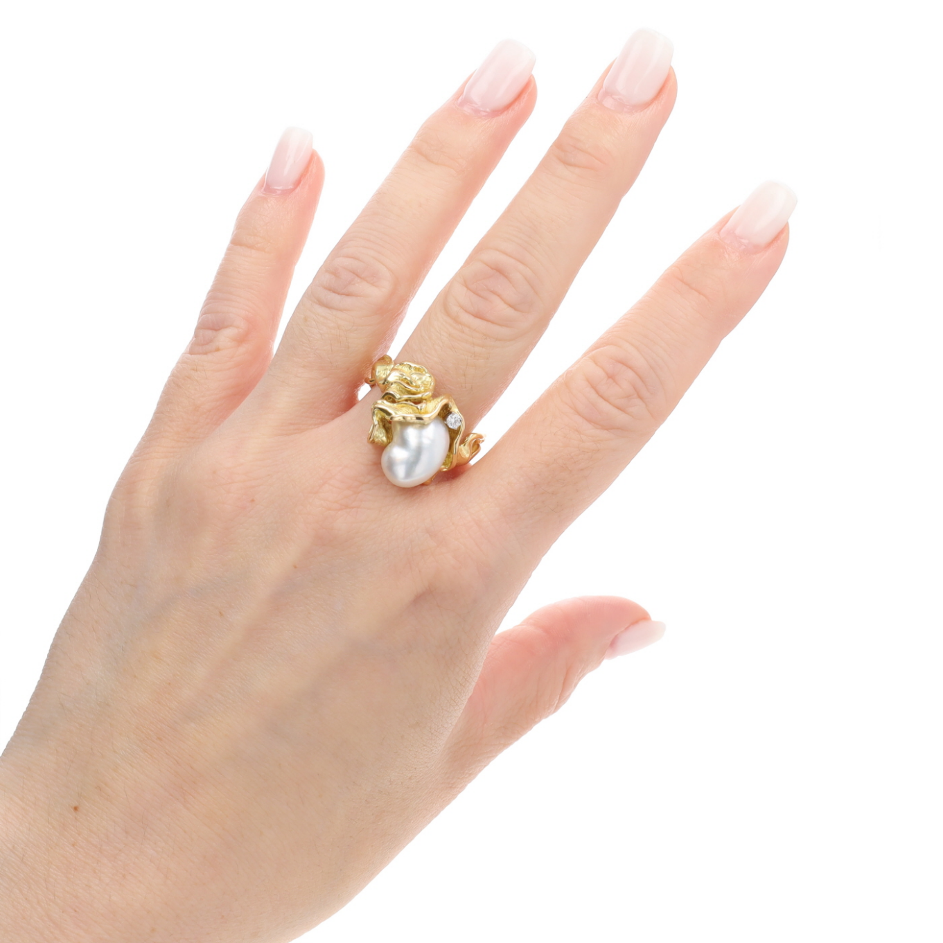 BAGUE_GILBERT_ALBERT_SCULPTURALE_PERLE_BAROQUE_DIAMANT_0.06_CT image