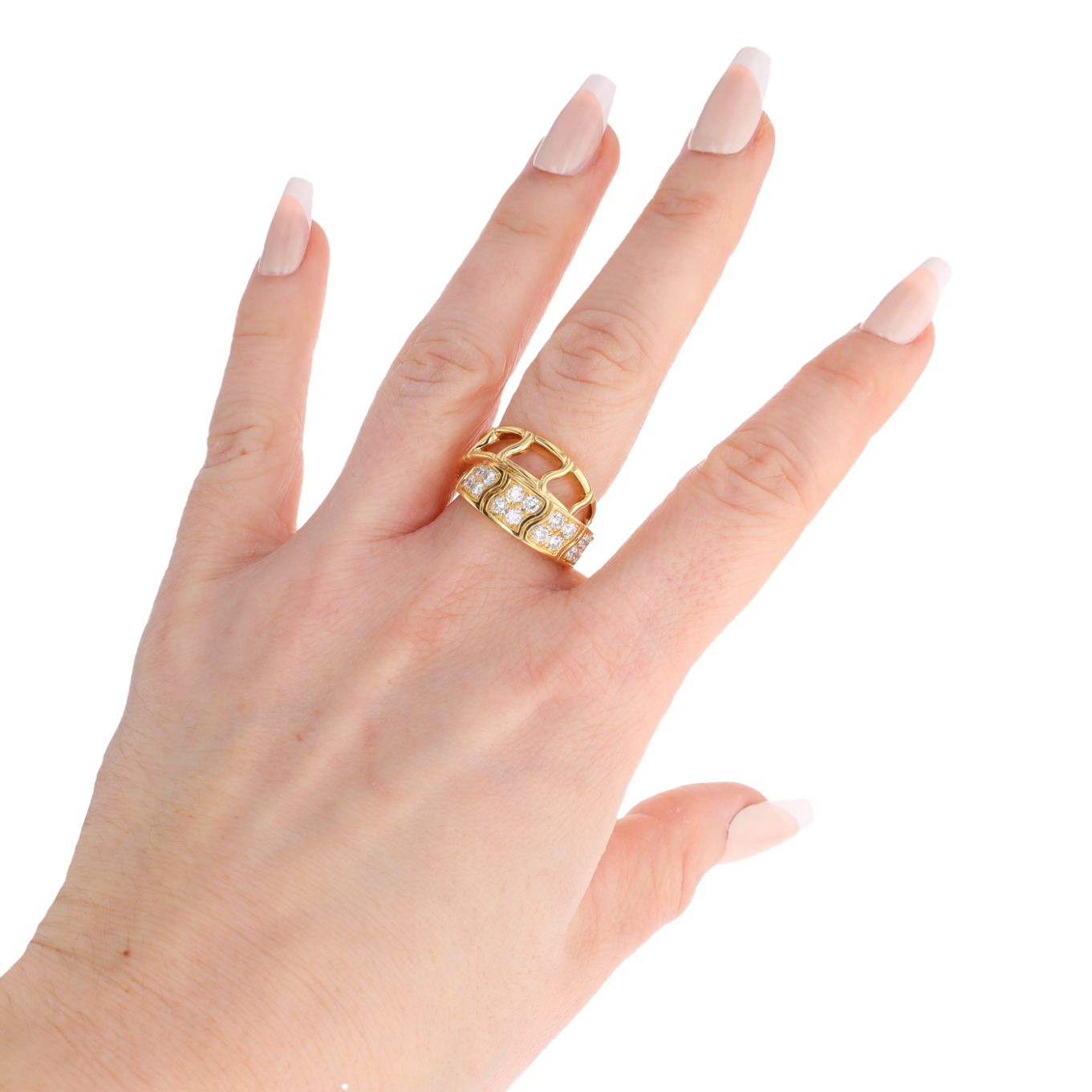 BAGUE_PIAGET_VINTAGE_EN_OR_JAUNE_ET_DIAMANTS image