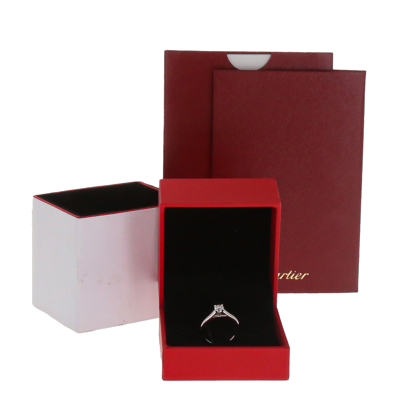 BAGUE_CARTIER_SOLITAIRE_EN_PLATINE_ET_DIAMANT image