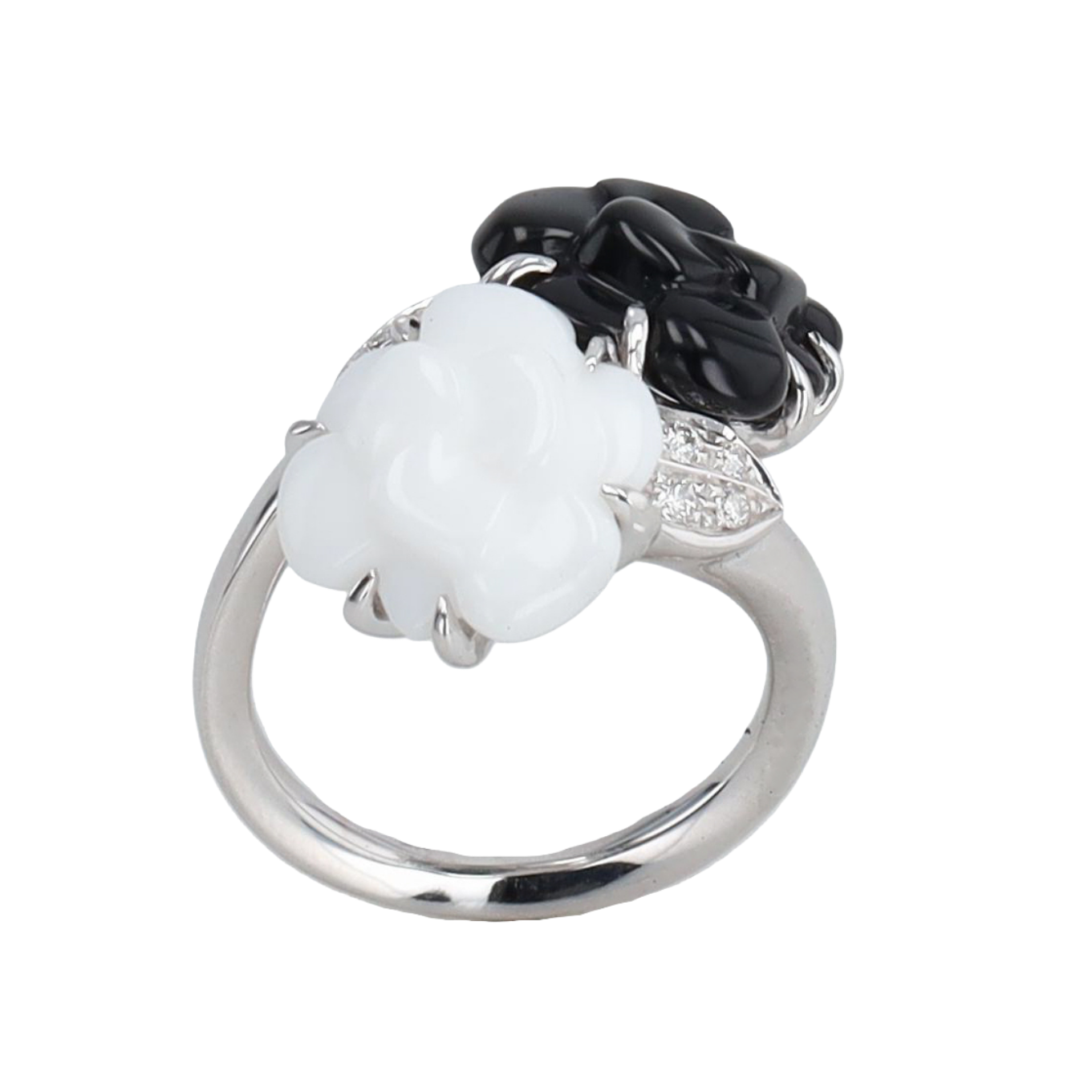 BAGUE_CHANEL_DUO_DE_CAMELIA_ONYX_ET_AGATE image