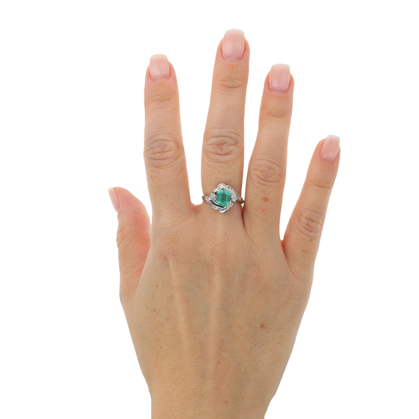 BAGUE_PLATINE_900_EMERAUDE_ET_DIAMANTS image