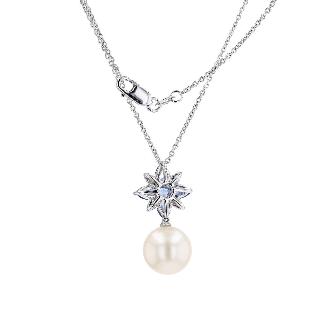 PARURE_BUCHERER_MOTIF_FLORAL_SAPHIRS_2.46_CT image