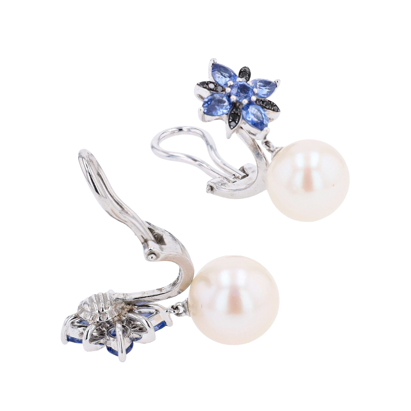 PARURE_BUCHERER_MOTIF_FLORAL_SAPHIRS_2.46_CT image