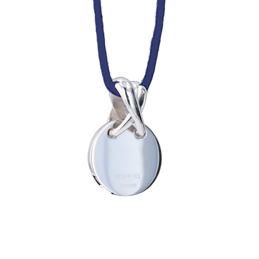 PENDENTIF_CHAUMET_EN_ARGENT_SUR_CORDON_BLEU image