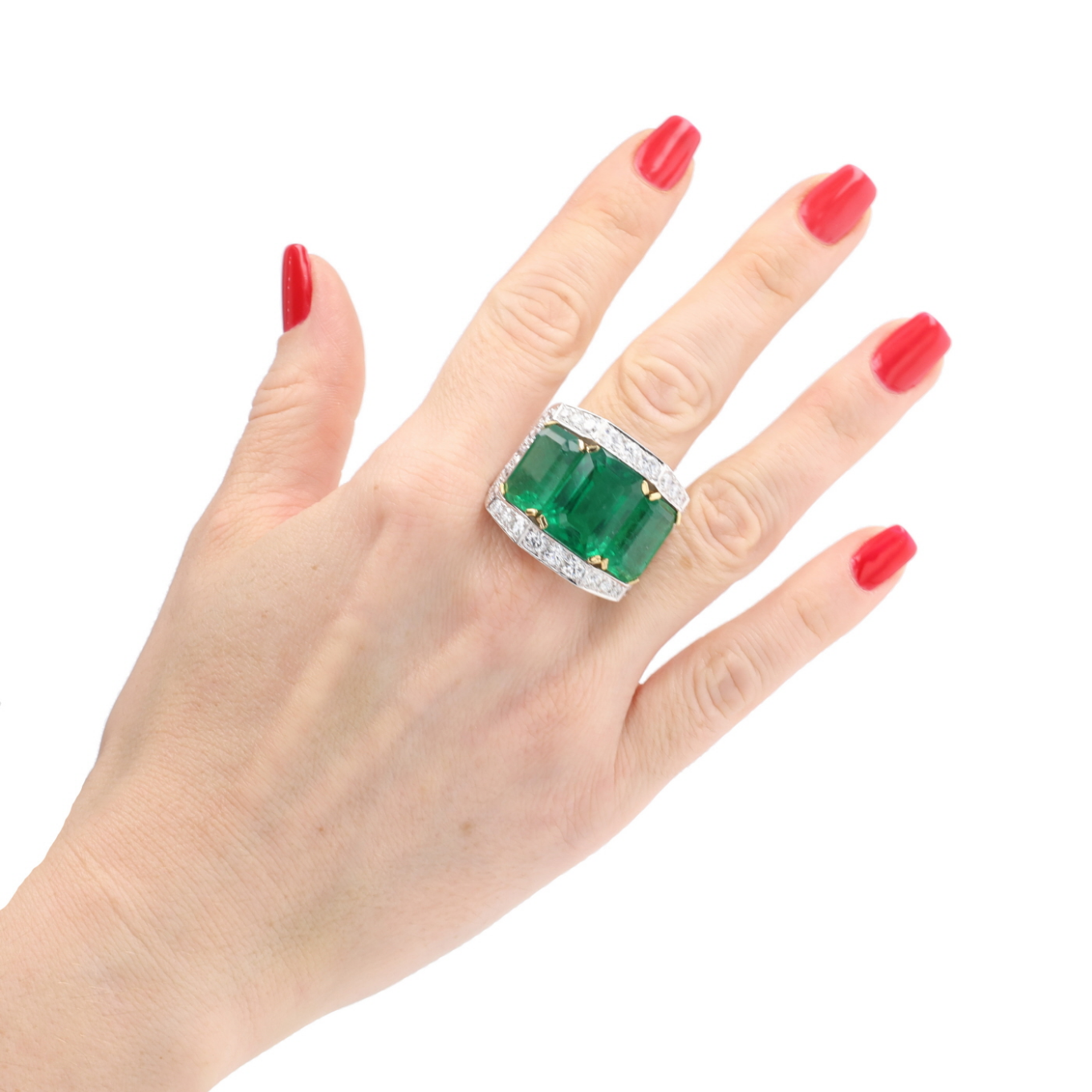 BAGUE_TANK_DIAMANTS_ET_EMERAUDES_SYNTHETIQUES image